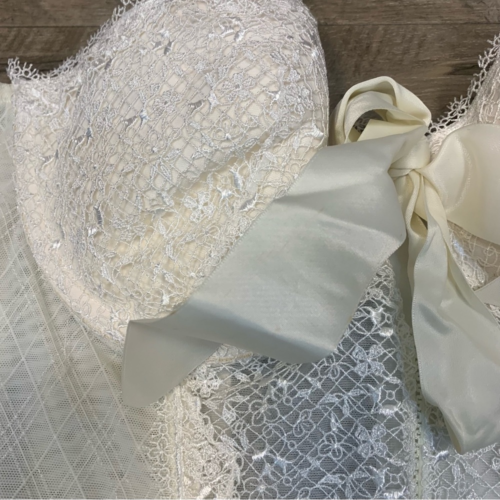 Cacique Sensual Underwired Lace Bow Basque Corset - Picture 3 of 13